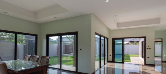 3 bedrooms Villa in Bangkok, Thailand No. 3643 19