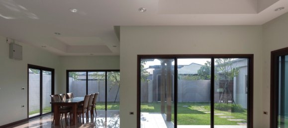 3 bedrooms Villa in Bangkok, Thailand No. 3643 12