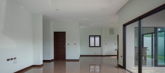 3 bedrooms Villa in Bangkok, Thailand No. 3643 21