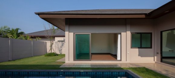 3 bedrooms Villa in Bangkok, Thailand No. 3643 6