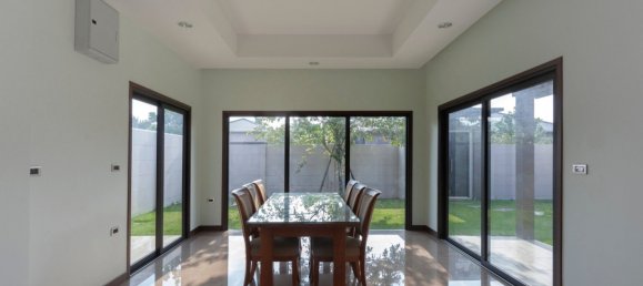 3 bedrooms Villa in Bangkok, Thailand No. 3643 18