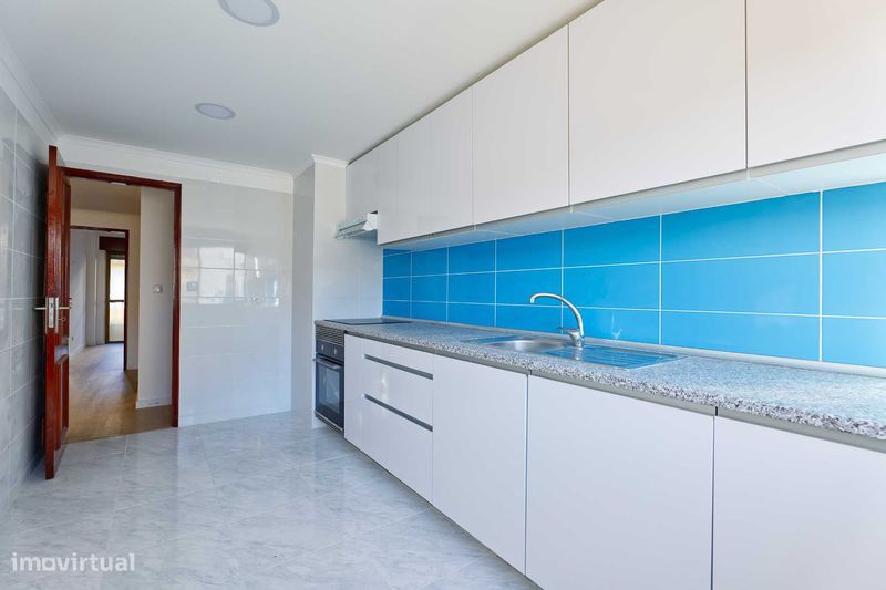 2 bedrooms Apartment in Amadora, Portugal No. 346776