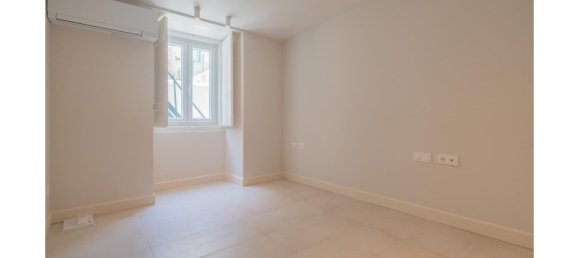 3 غرف نوم منزل ذو طابقين في Lisbon, Portugal رقم 281167 32