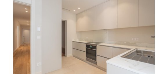 3 غرف نوم منزل ذو طابقين في Lisbon, Portugal رقم 281167 18