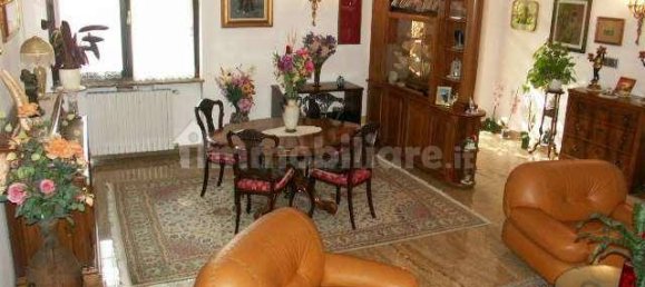 4 bedrooms Villa in Cerro al Lambro, Italy No. 130163 13
