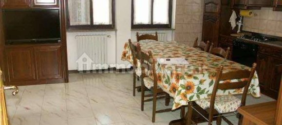 4 bedrooms Villa in Cerro al Lambro, Italy No. 130163 4