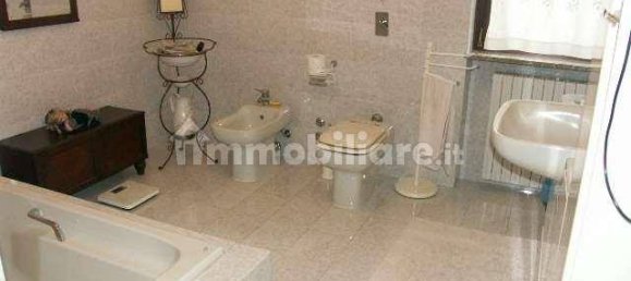 4 bedrooms Villa in Cerro al Lambro, Italy No. 130163 18