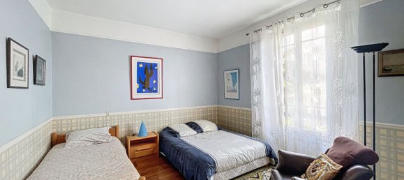 Casa de 5 dormitorios en Antony, France No. 187834 8