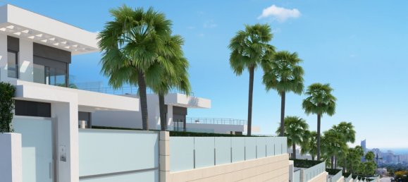 3 bedrooms Villa in Golf Bahia, Spain No. 6939 2