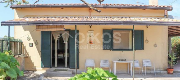 4 bedrooms Villa in Noto, Italy No. 365026 2