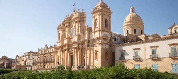 4 bedrooms Villa in Noto, Italy No. 365026 17