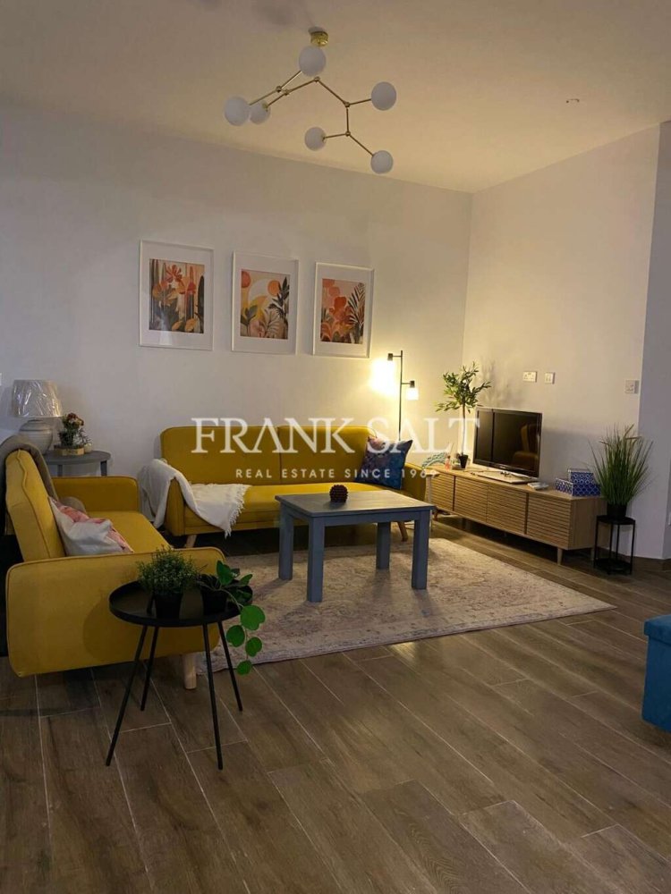 Casa T4 em Fontana, Malta N.º 11630