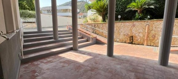 20-Zimmer Villa in Palermo, Italy, Nr. 24787 46