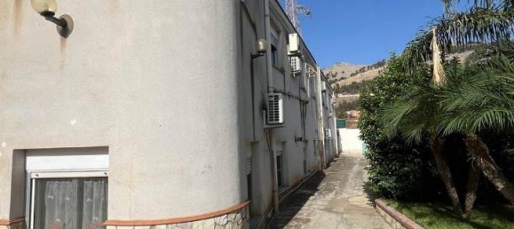 20-Zimmer Villa in Palermo, Italy, Nr. 24787 10