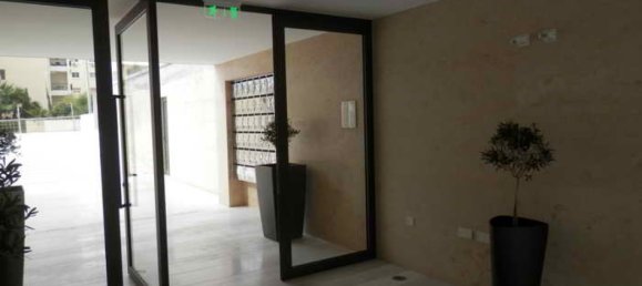 2 bedrooms Apartment in Nicosia, Cyprus No. 2006 11