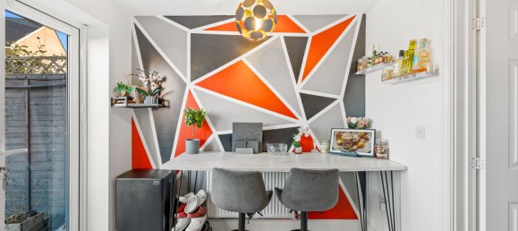 2 bedrooms House in Horley, United Kingdom No. 999 21