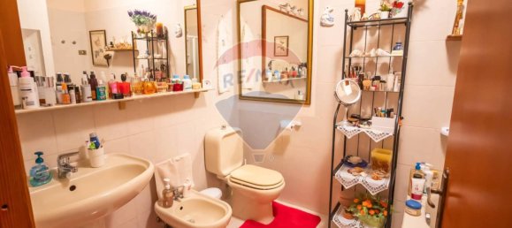 5-salle Appartement à Misterbianco, Italy No. 321172 14