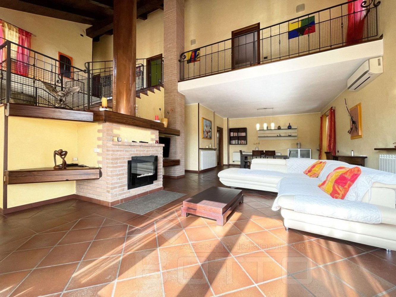 Villa T7 em Momo, Italy N.º 377455