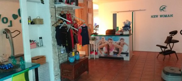 380m² Commercial property in Altea, Spain No. 3420 4