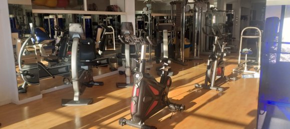 380m² Commercial property in Altea, Spain No. 3420 3