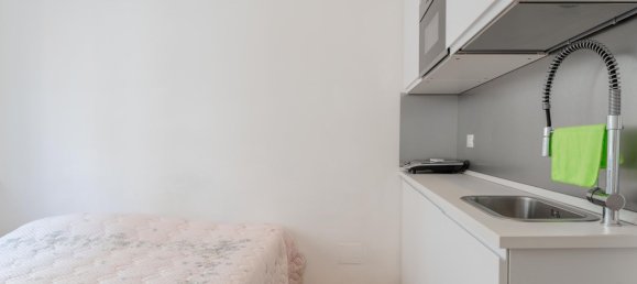 2 rooms Apartment in Turin, Italy No. 63620 9