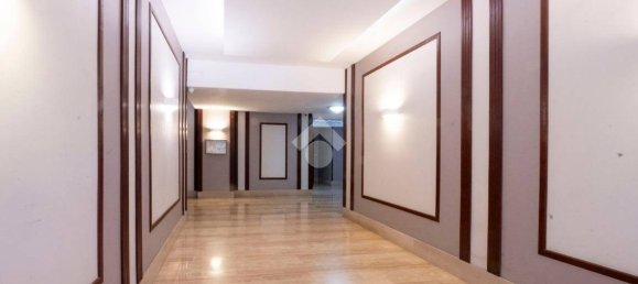 3 bedrooms Apartment in Rome, Italy No. 370333 7