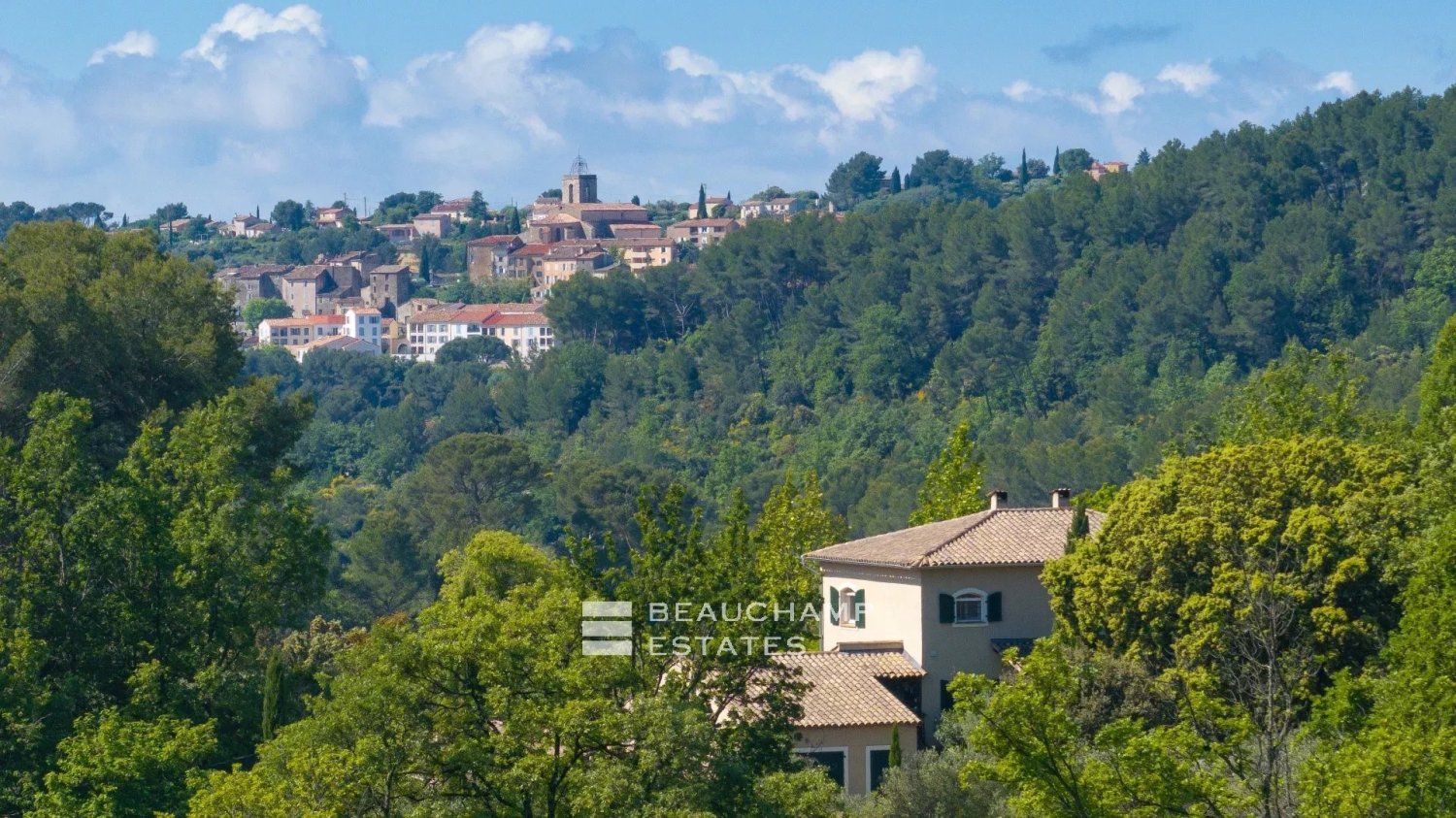 6 bedrooms House in Flayosc, France No. 291822