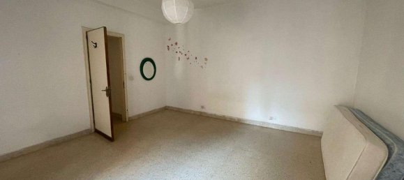 Квартира с 4 комнатами в Реджо Калабрия, Италия № 176057 9