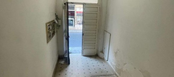 Квартира с 4 комнатами в Реджо Калабрия, Италия № 176057 21