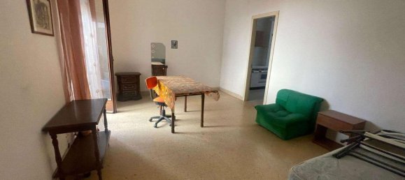 Квартира с 4 комнатами в Реджо Калабрия, Италия № 176057 10