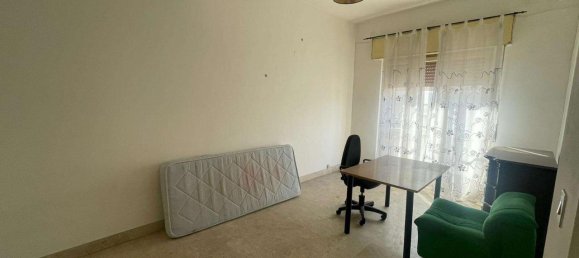 Квартира с 4 комнатами в Реджо Калабрия, Италия № 176057 37