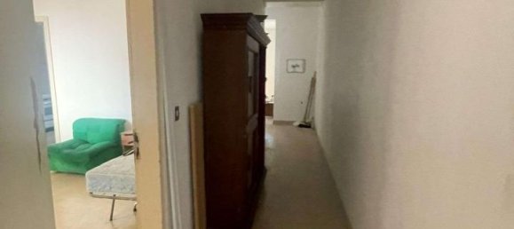 Квартира с 4 комнатами в Реджо Калабрия, Италия № 176057 3