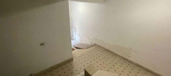 Квартира с 4 комнатами в Реджо Калабрия, Италия № 176057 20