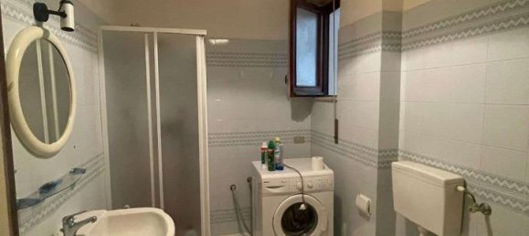 Квартира с 4 комнатами в Реджо Калабрия, Италия № 176057 29