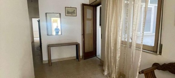 Квартира с 4 комнатами в Реджо Калабрия, Италия № 176057 24