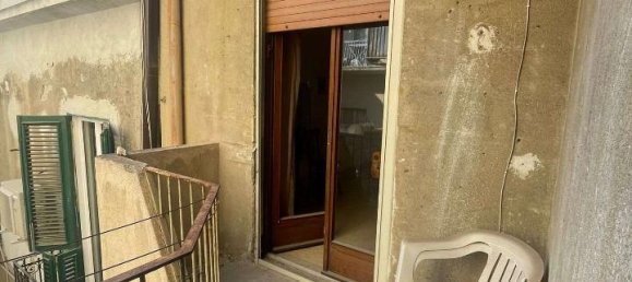 Квартира с 4 комнатами в Реджо Калабрия, Италия № 176057 4