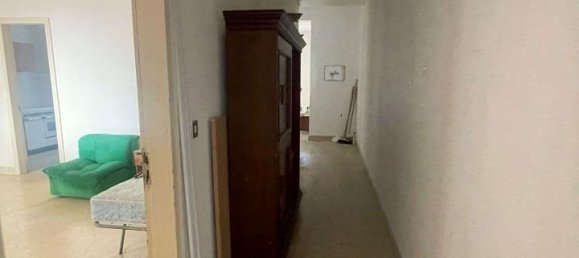 Квартира с 4 комнатами в Реджо Калабрия, Италия № 176057 23