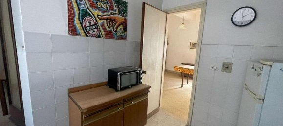 Квартира с 4 комнатами в Реджо Калабрия, Италия № 176057 12