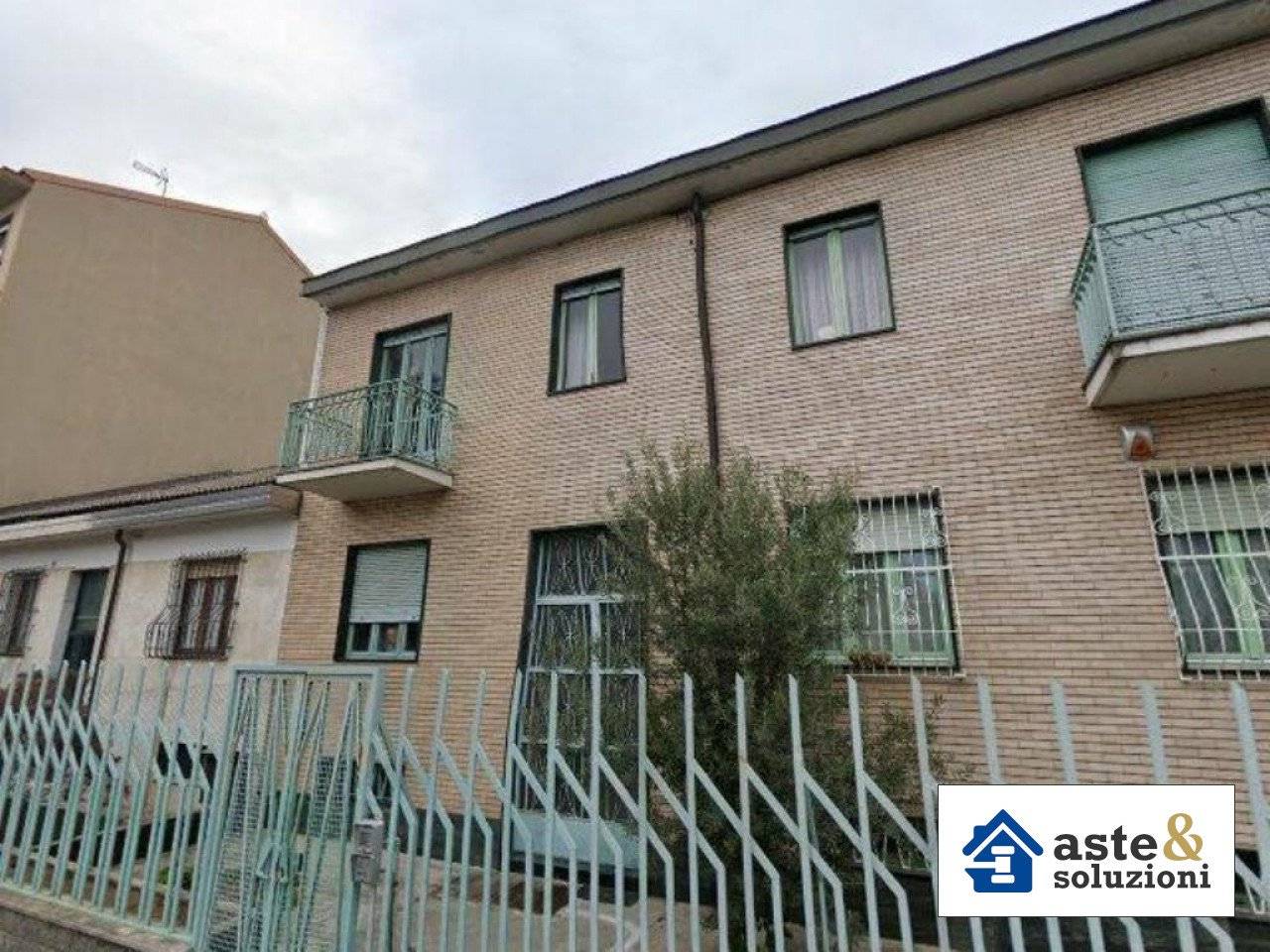 2 bedrooms Apartment in Grugliasco, Italy No. 388544