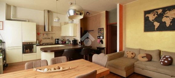 2 bedrooms Apartment in Brembate, Italy No. 374665 8