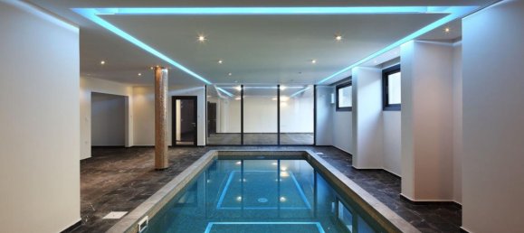 4 bedrooms Villa in Limassol, Cyprus No. 2040 11