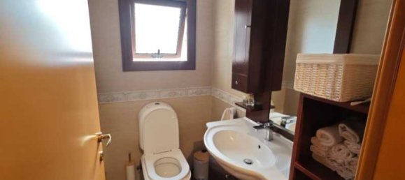 Villa de 4 dormitorios en Aradippou, Cyprus No. 21137 8