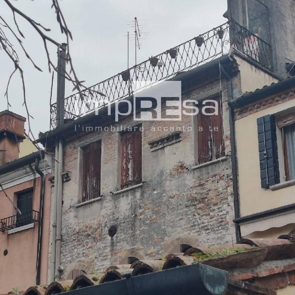 3 bedrooms Building in Treviso, Italy No. 238599