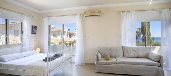 3 bedrooms Villa in Paralimni, Cyprus No. 5706 9