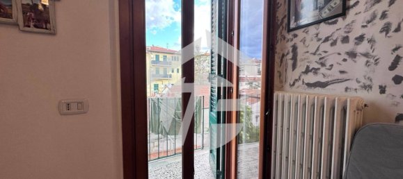 1 bedroom Apartment in Florence, Italy No. 274237 8
