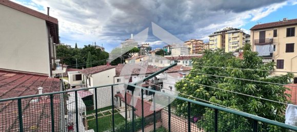 1 bedroom Apartment in Florence, Italy No. 274237 10