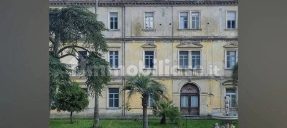 4 bedrooms Apartment in Catanzaro, Italy No. 222160 7