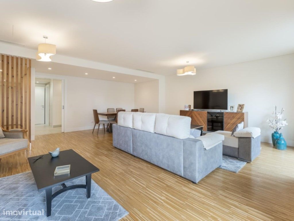 2 bedrooms Apartment in Lisbon, Portugal No. 201257