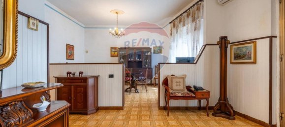 Дом с 7 комнатами в Монсеррато, Италия № 15129 10