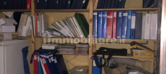 5 rooms Office in Genoa, Italy No. 100798 30